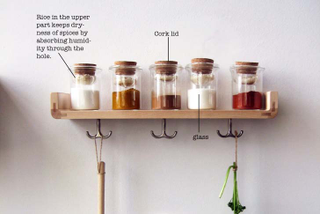 Illustration for article titled Low-tech designs for keeping food fresh in the post-apocalypse